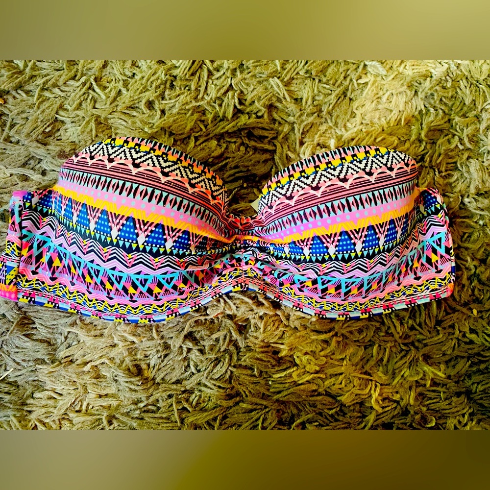 Victoria Secret bikini top size 36B